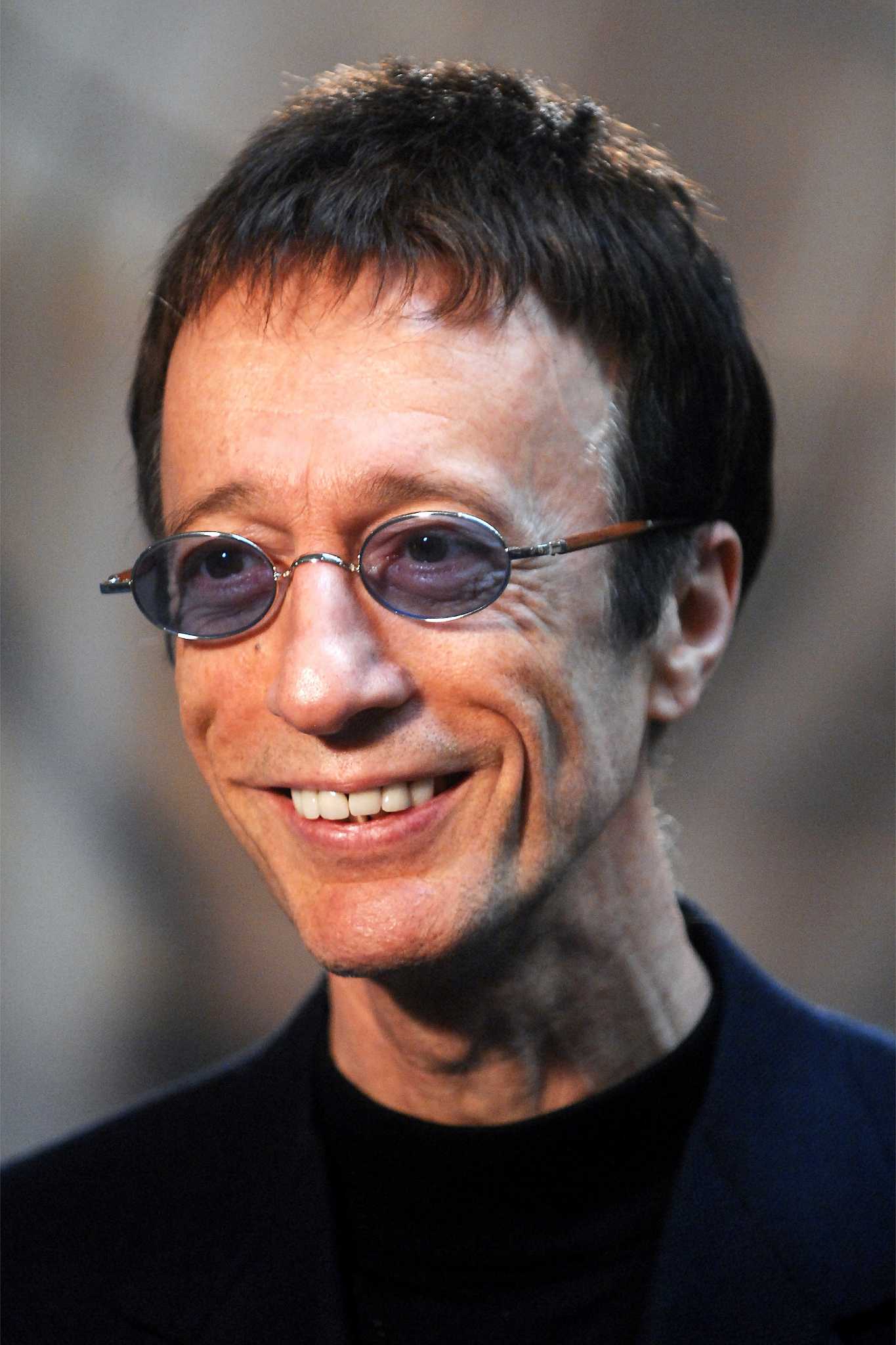 Newsmakers: Family at Robin Gibb's bedside