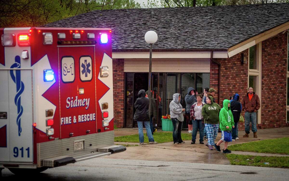 Tornado outbreak In Midwest leaves trail of damage