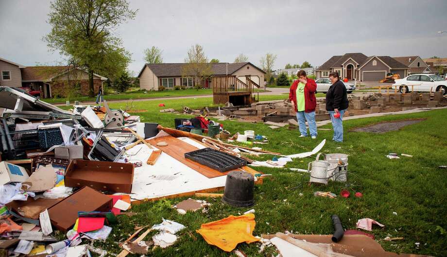 Tornado outbreak In Midwest leaves trail of damage Connecticut Post