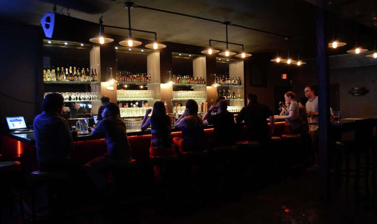 Pub Crawl Southtown 101