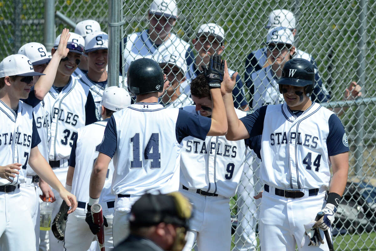 Ludlowe baseball surprises Staples in 8