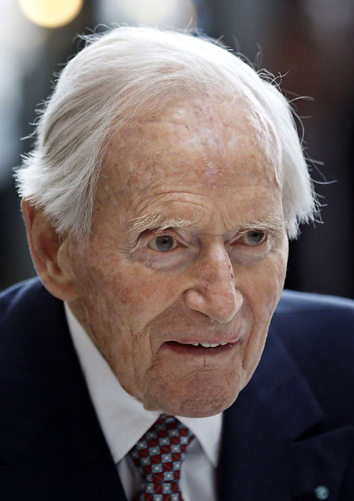 Danish tycoon Arnold Maersk McKinney Moeller dies