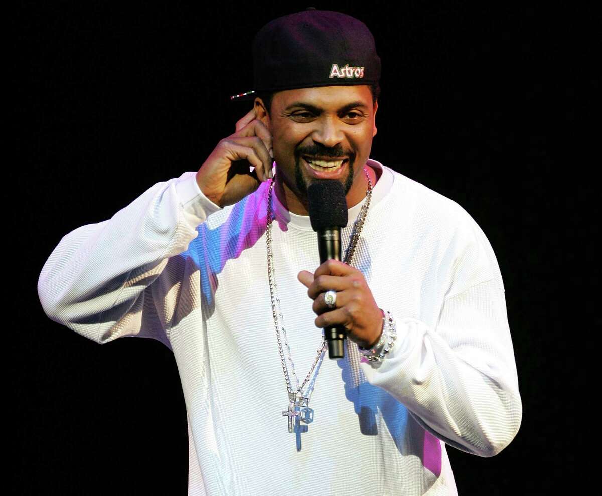 Comedian Mike Epps still standing