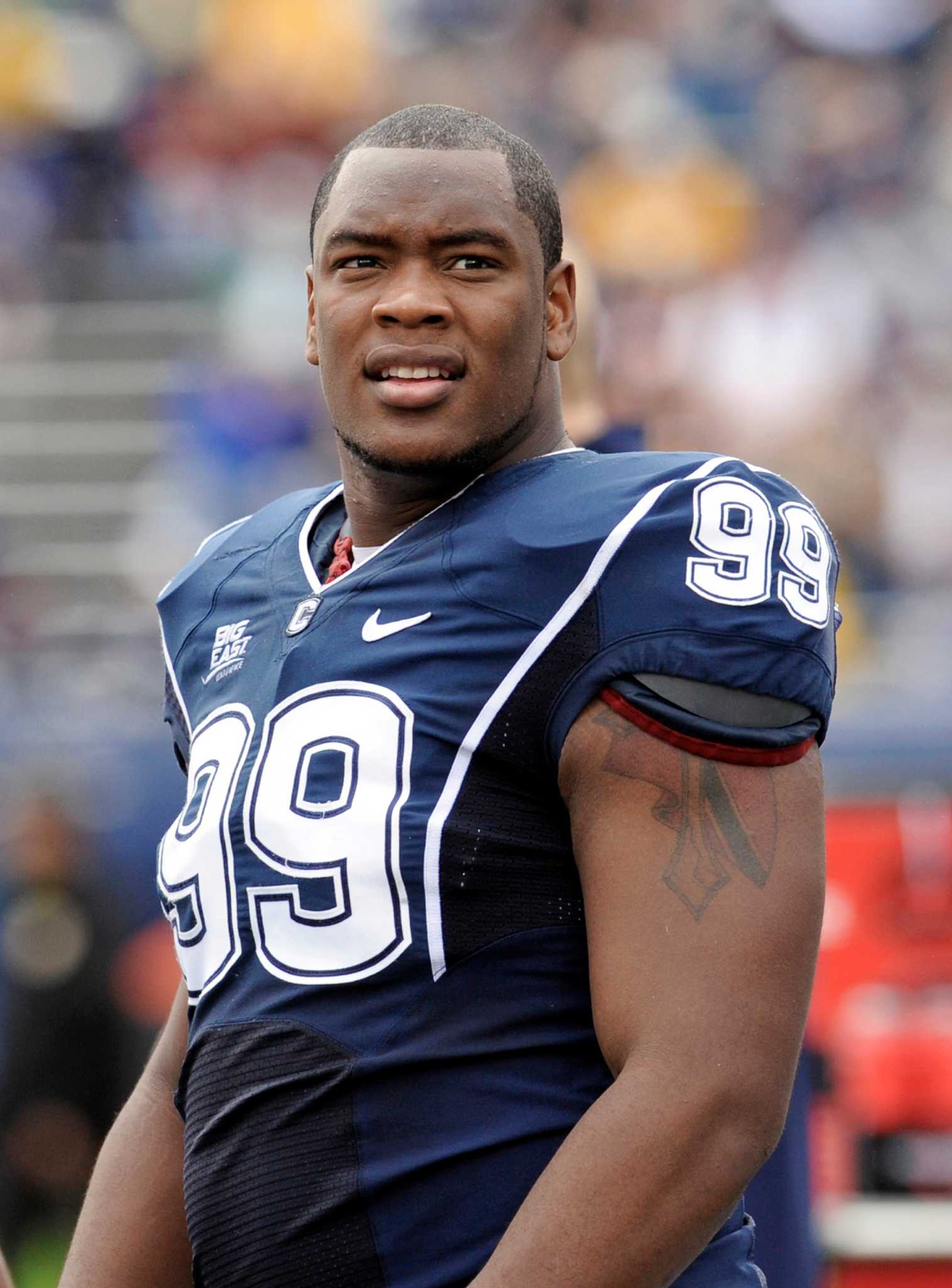 Chargers draft UConn DT Reyes