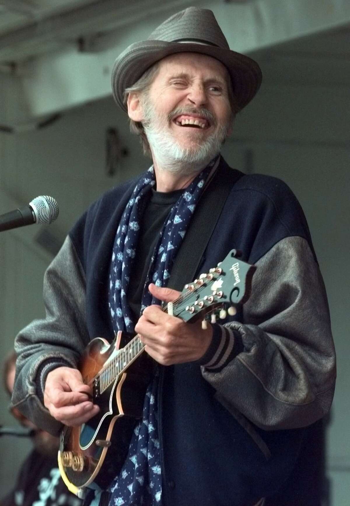 Levon Helm, 71, dies