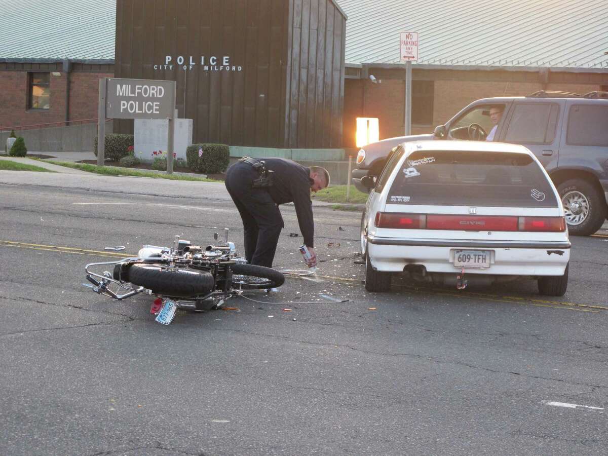 Police ID motorcyclist, rider in Milford crash