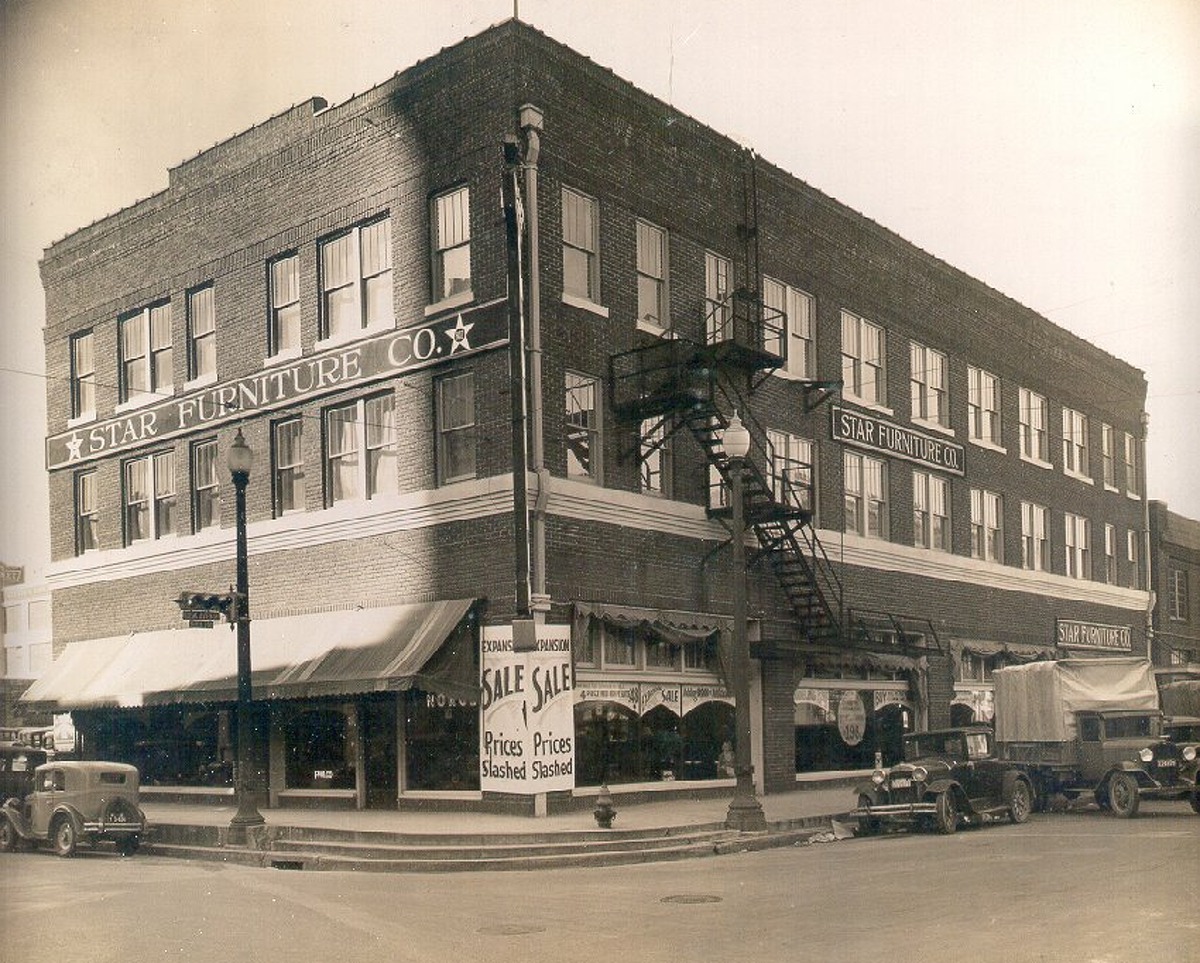 Melvyn Wolff of Star Furniture dead at 86