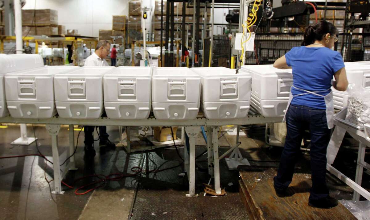 Igloo aims for coolness in coolers