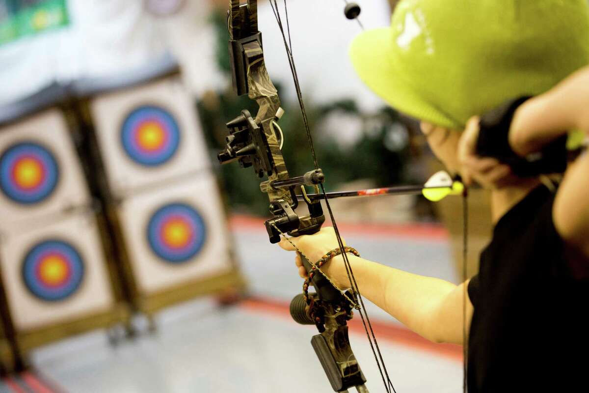 'Hunger Games' fever makes archery cool for kids