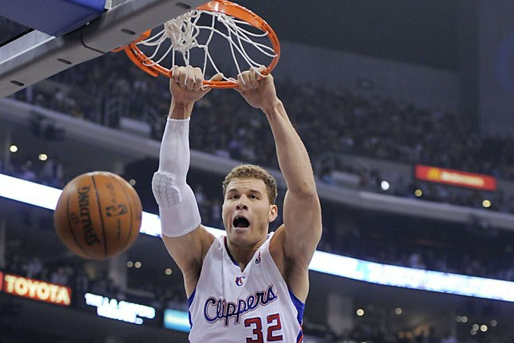 Cheap Shots In Wake Of Blake Griffin S Dunks