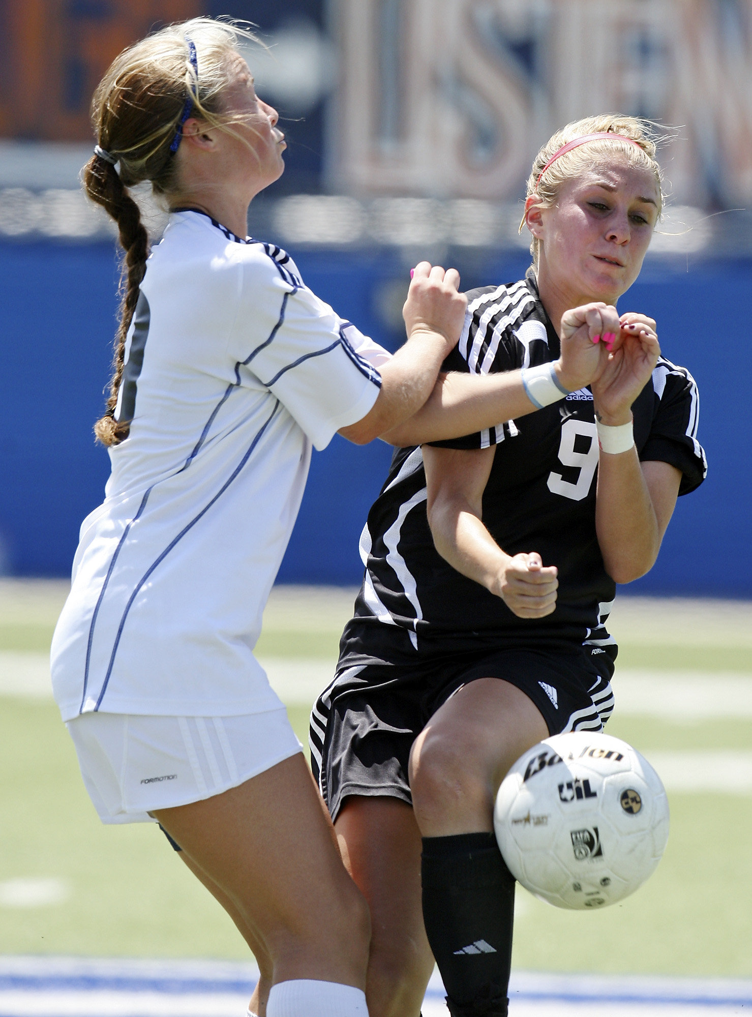 Heights wins state soccer crown; Chargers fall short