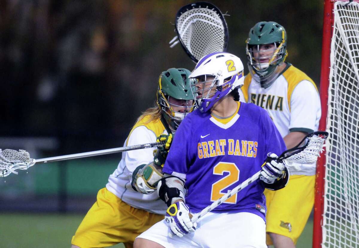 Great Danes outlast Saints