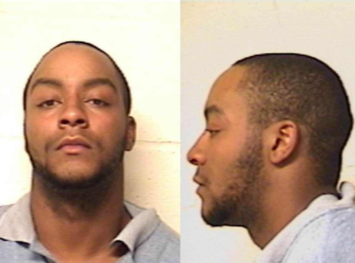 Leon Williams is being held on $500,000 bond after he allegedly “violently” struggled with a police officer trying to arrest him on charges of stealing a motor vehicle in Monroe on Thursday November, 19, 2009.