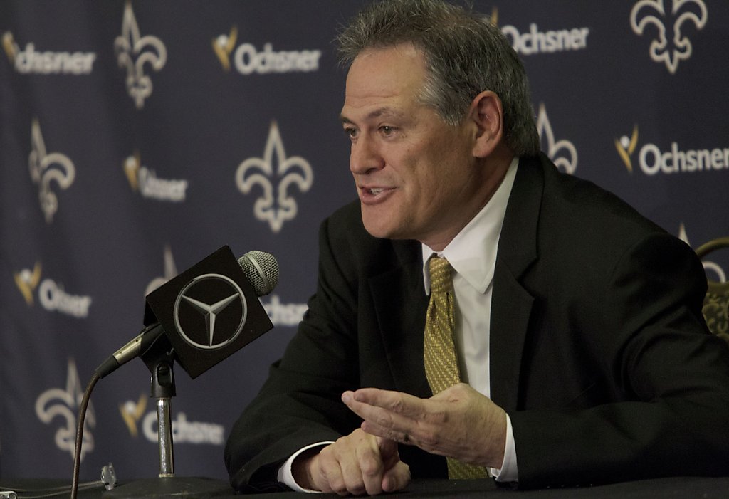 Pro football news and notes, April 27