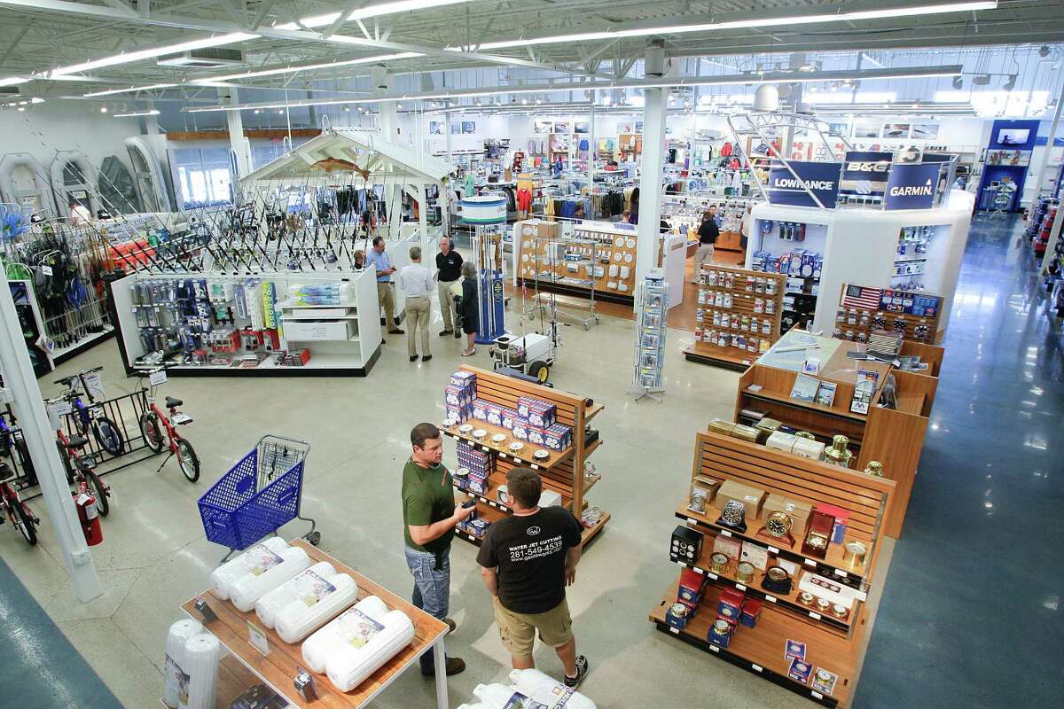 Rising tide buoys boat dealers