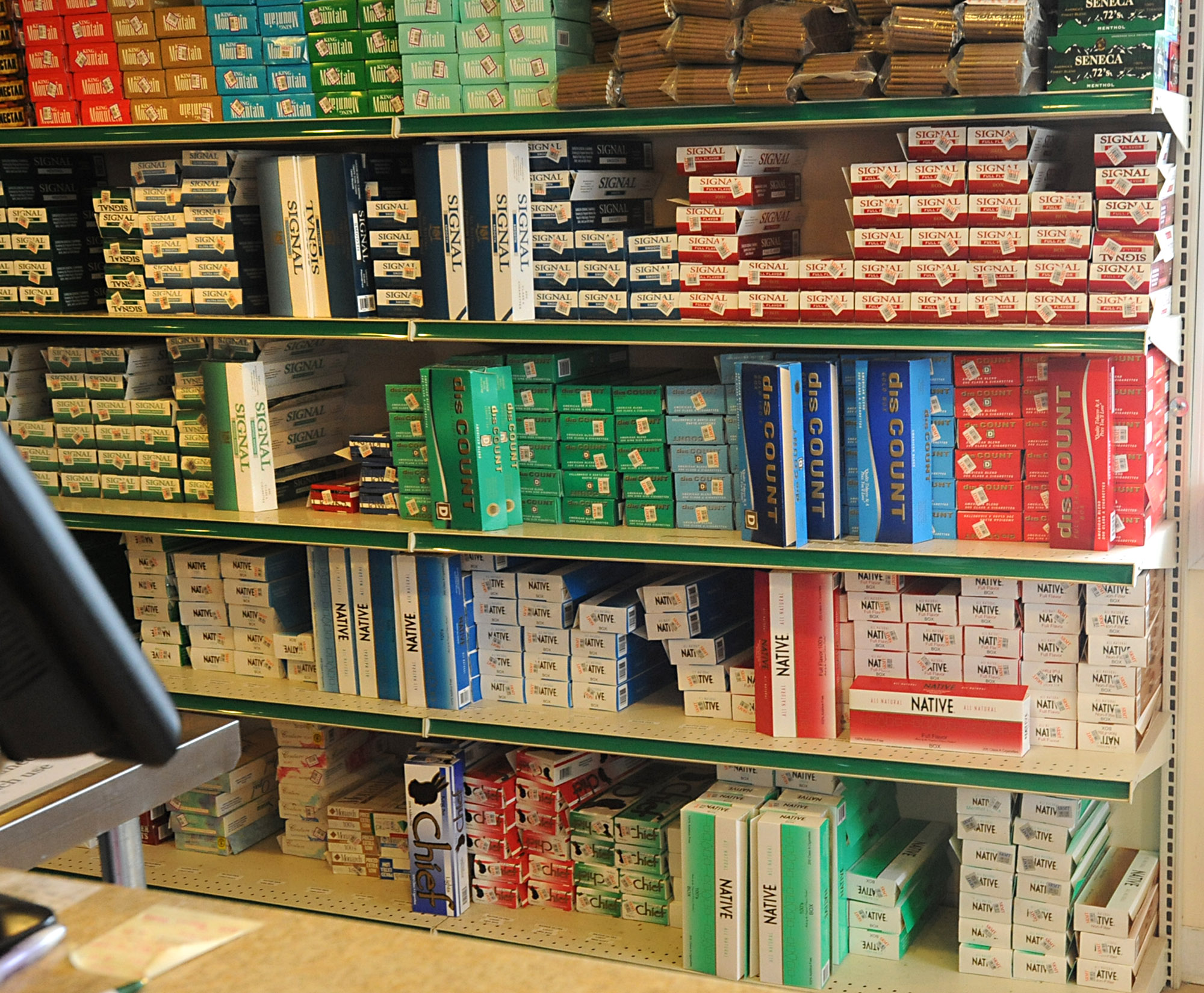 Indian cigarette chaos