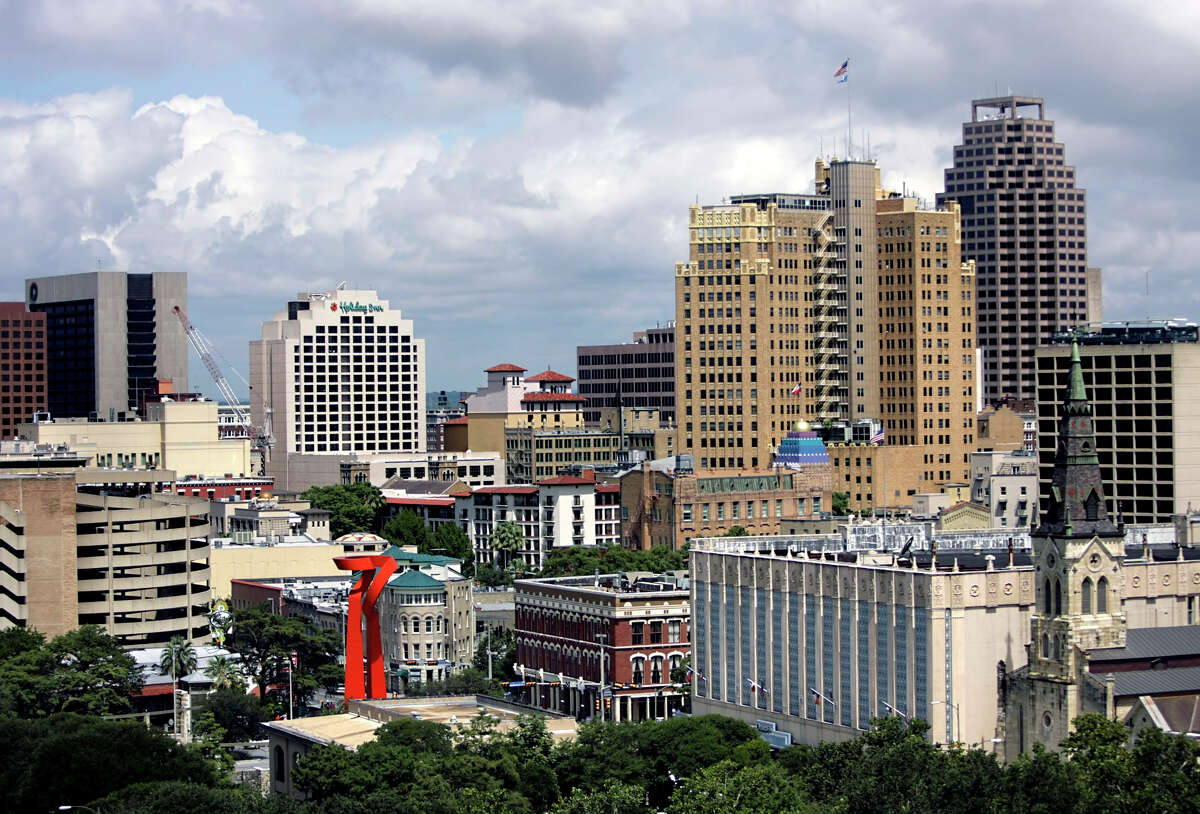 A file photo of downtown San Antonio. (WILLIAM LUTHER/STAFF)
