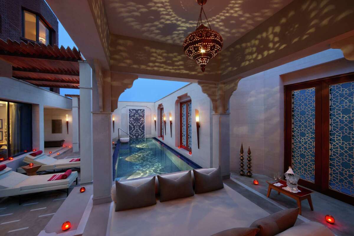Khwab Mahal presidential suite plunge pool at the ITC Mughal in Agra, India.