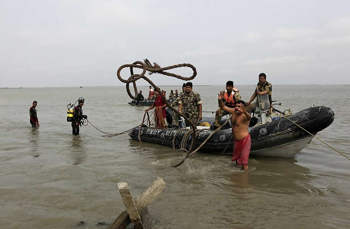 India: 103 Bodies Recovered After Boat Capsizes