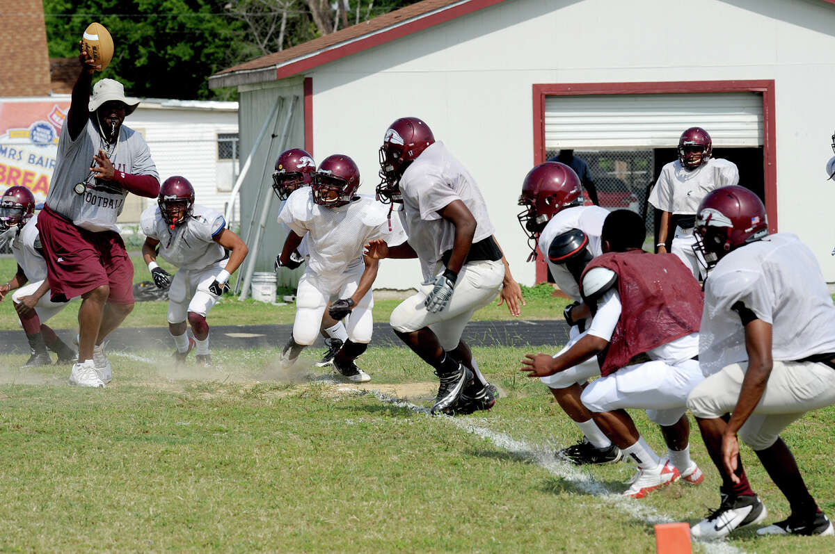 Football Spring Practice Begins