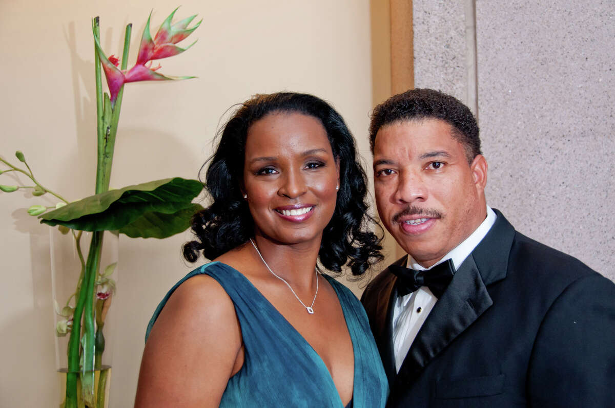 100 Black Men Gala promotes mentoring