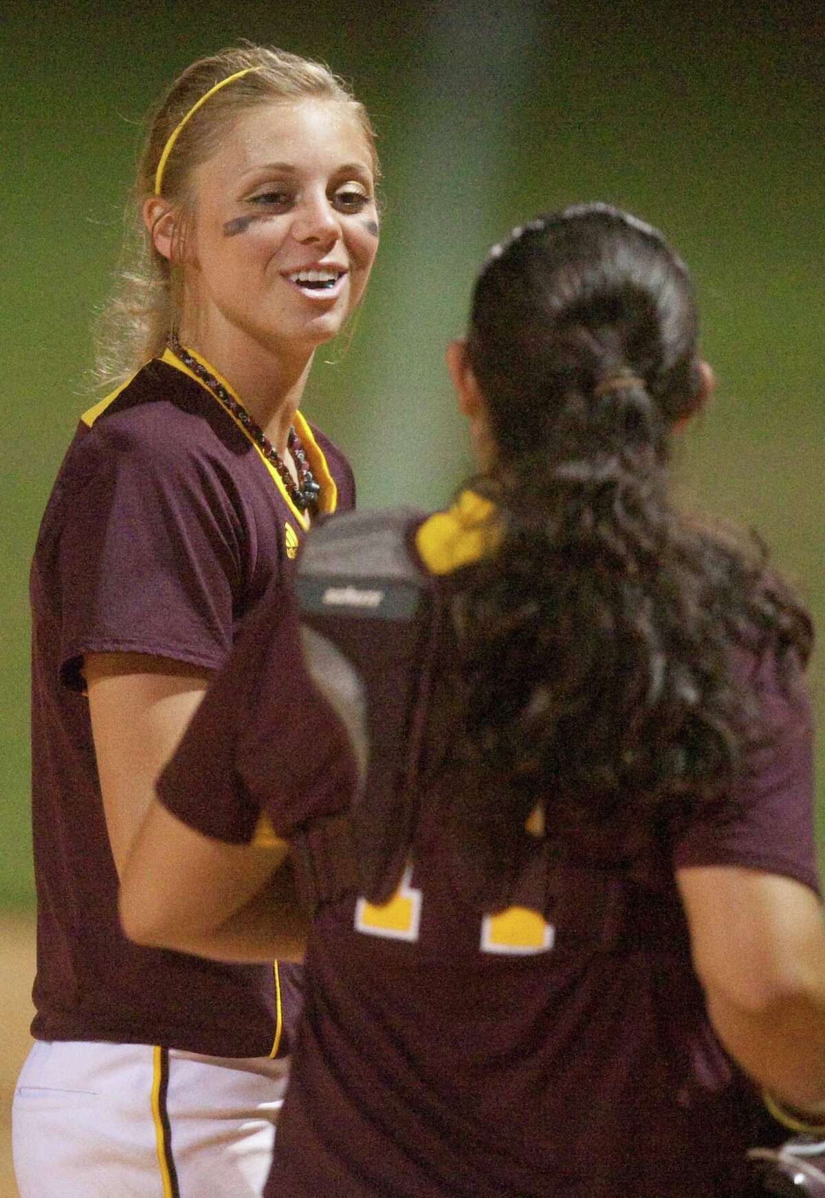 Deer Park rolls past Clements in softball playoffs