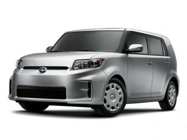 Scion XB 2011