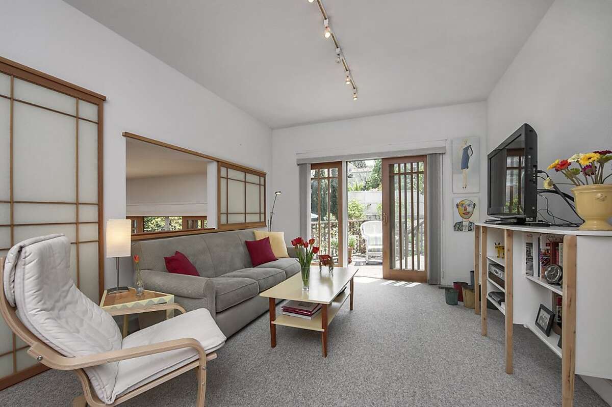 Splitlevel modern home in Montclair