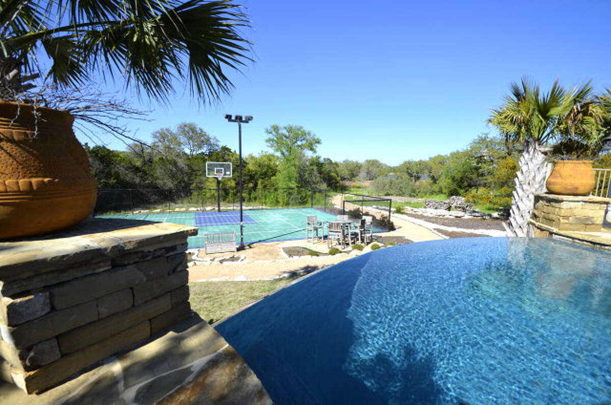 stone ridge pool