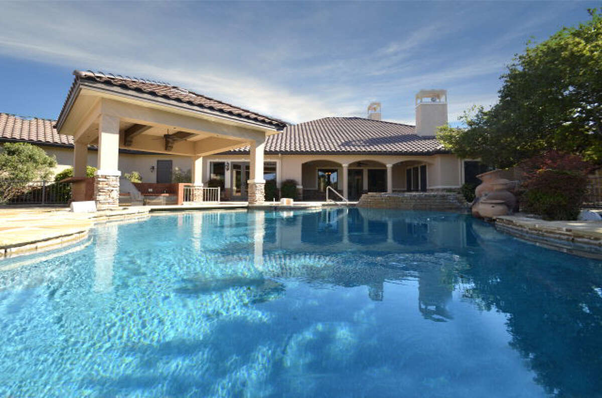 Dream Home 1727 Greystone Ridge