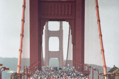 32 Years Ago 300 000 People Flattened The Golden Gate Bridge