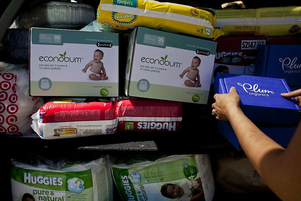 Help a Mother Out gives diapers to needy moms