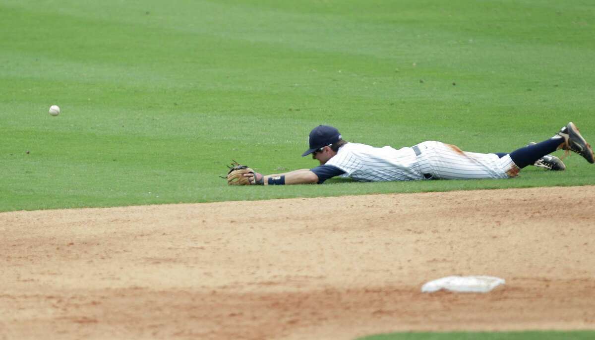 Aaron Hernandez - Baseball - Texas A&M-Corpus Christi Athletics