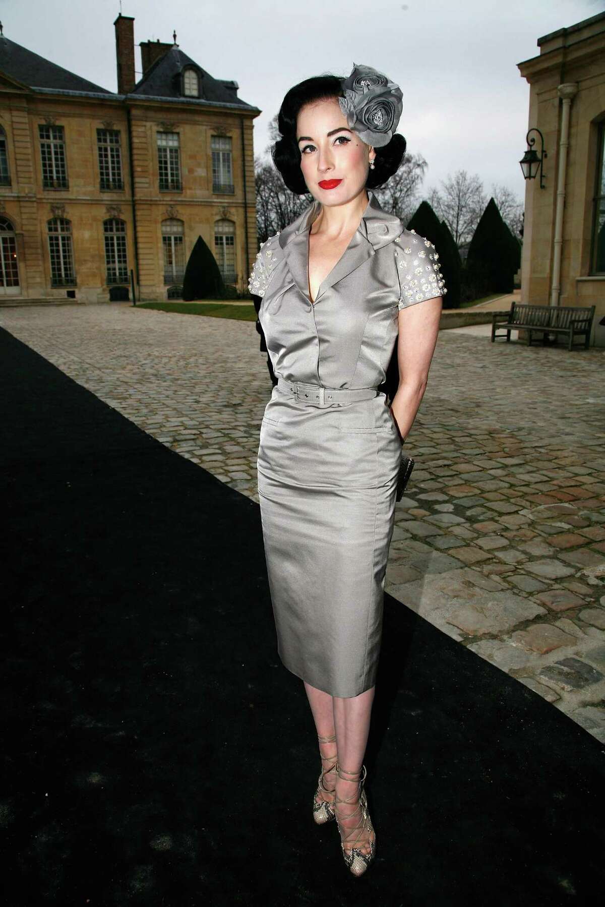 Dita Von Teese Brings Stripping And High Fashion To Seattle