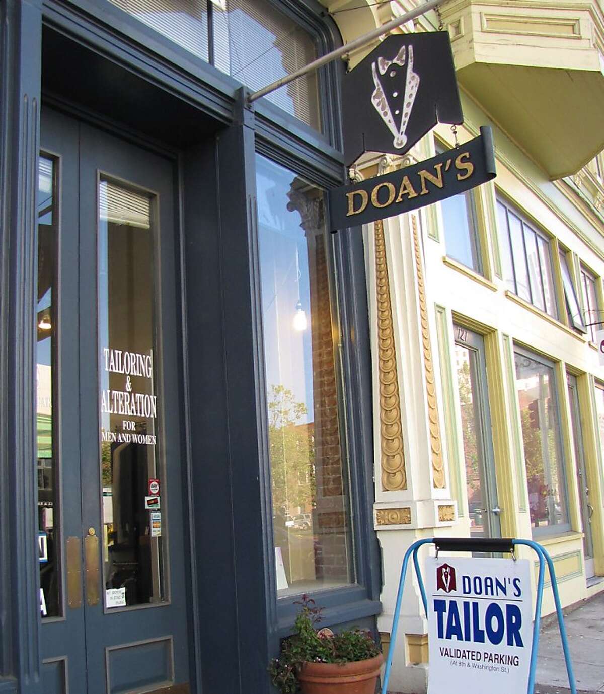 Washington Street, Old Oakland