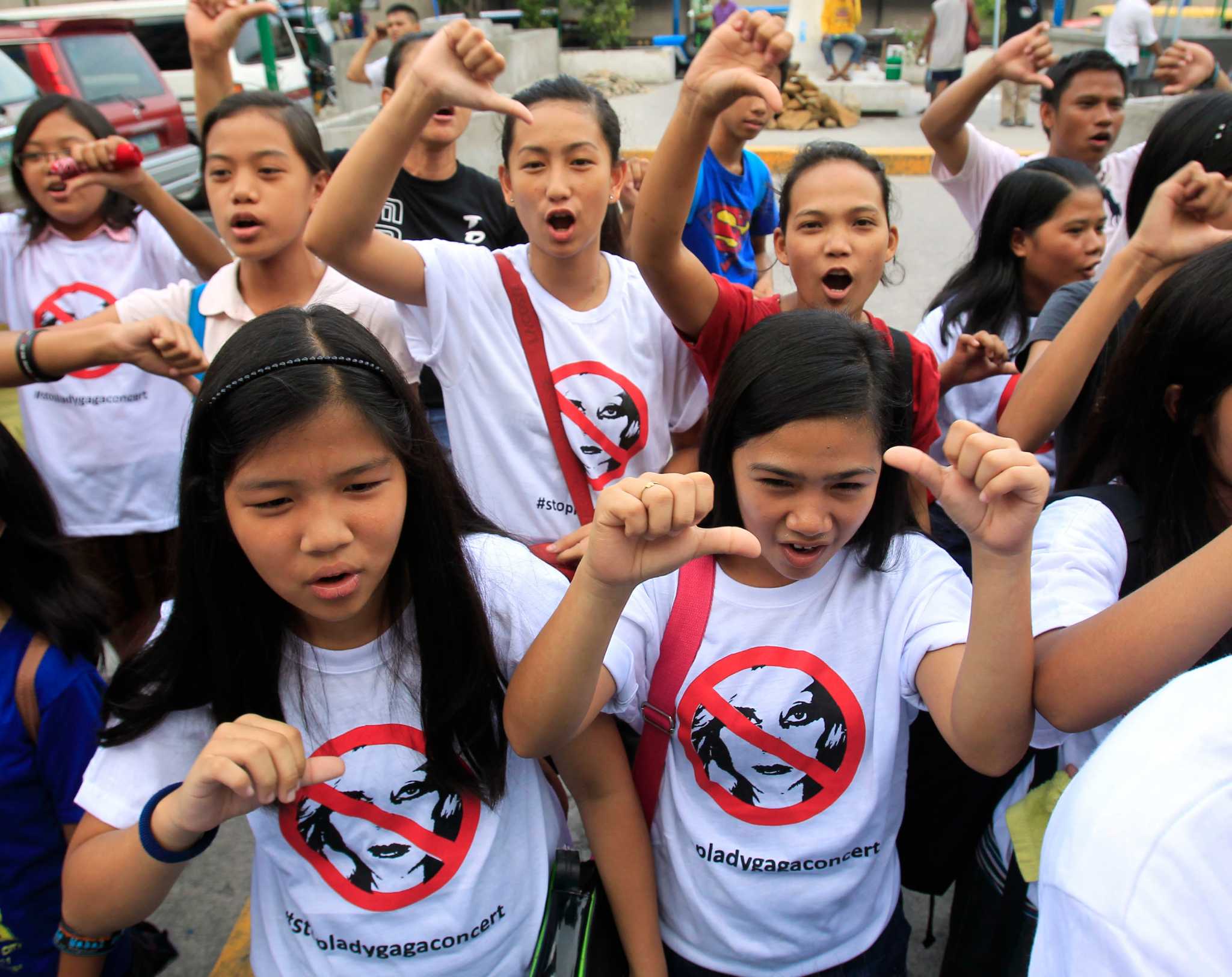 filipino-christian-group-protests-lady-gaga-shows