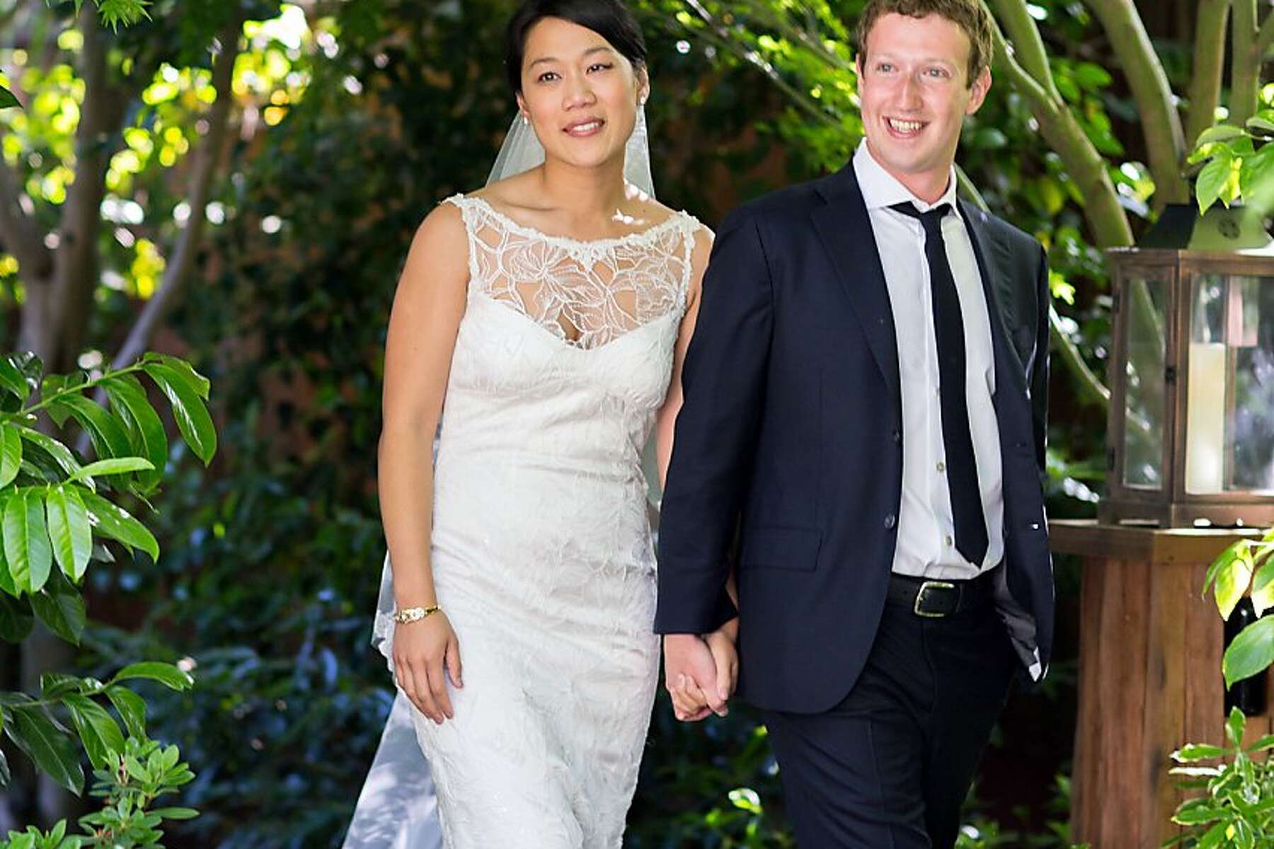 Facebook CEO Mark Zuckerberg weds Priscilla Chan