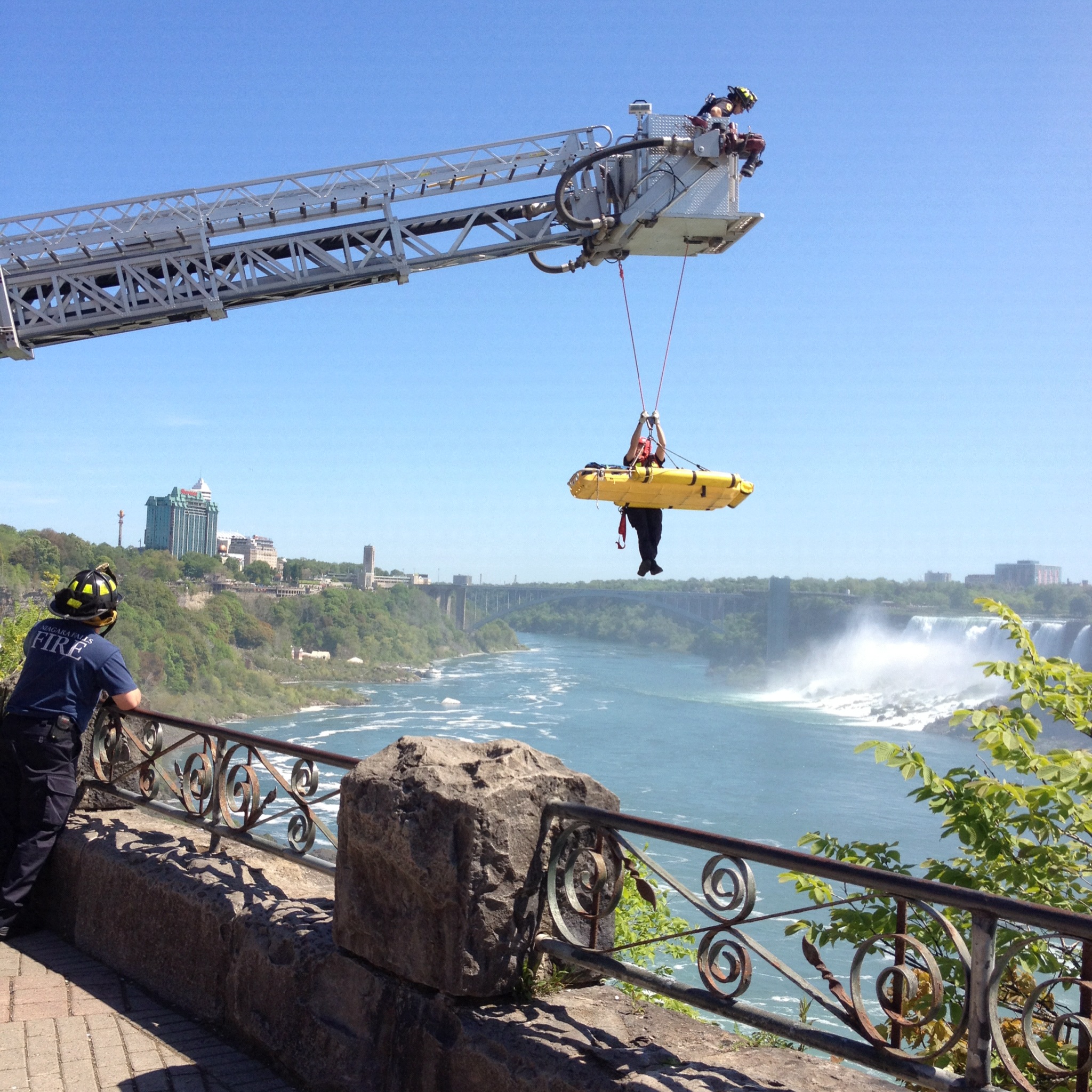 Niagara Falls Gazette: Celebrating The Lives Of Our Community - zpeo6lw