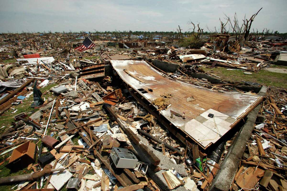 pictures of joplin missouri tornado damage