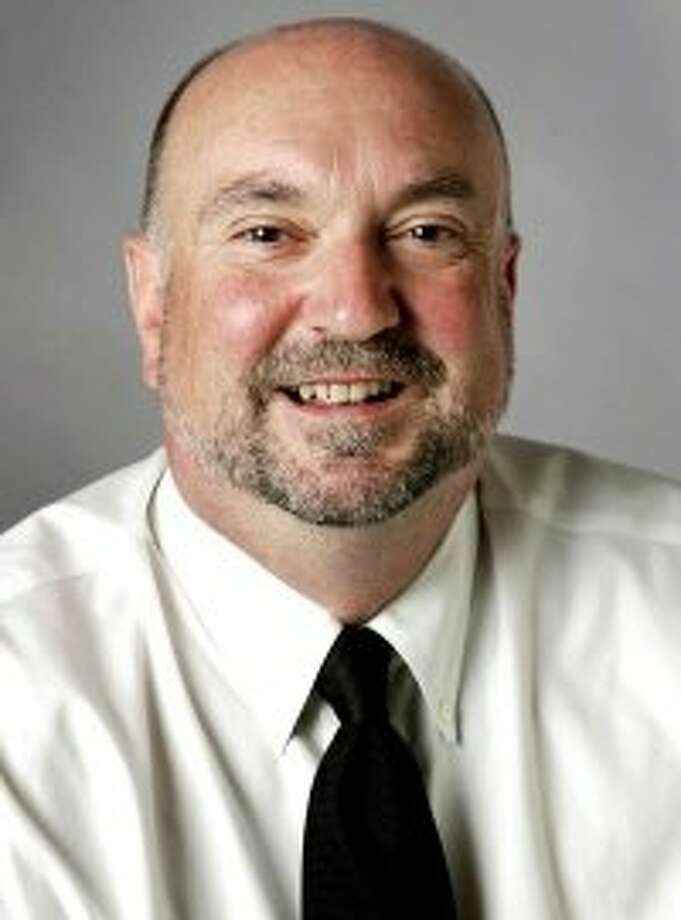 Harvey joining Chronicle as sports columnist; Mathews named sports