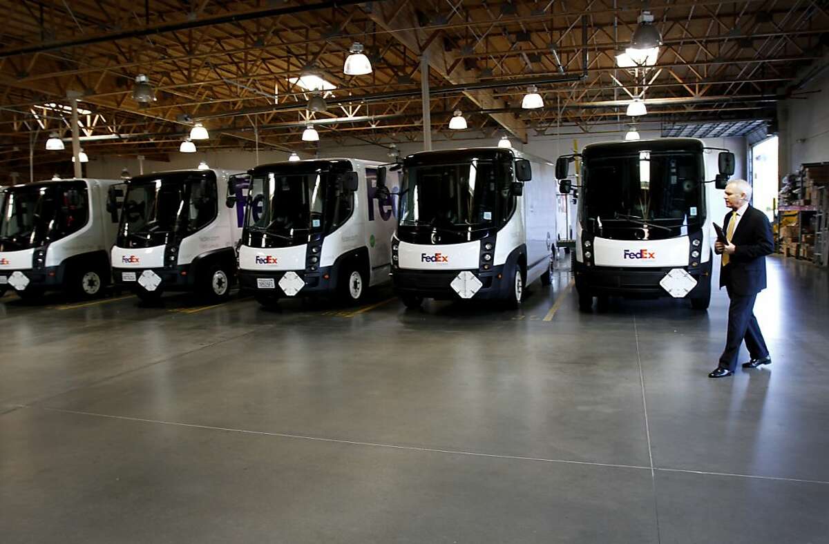 FedEx hopes electric trucks will deliver savings