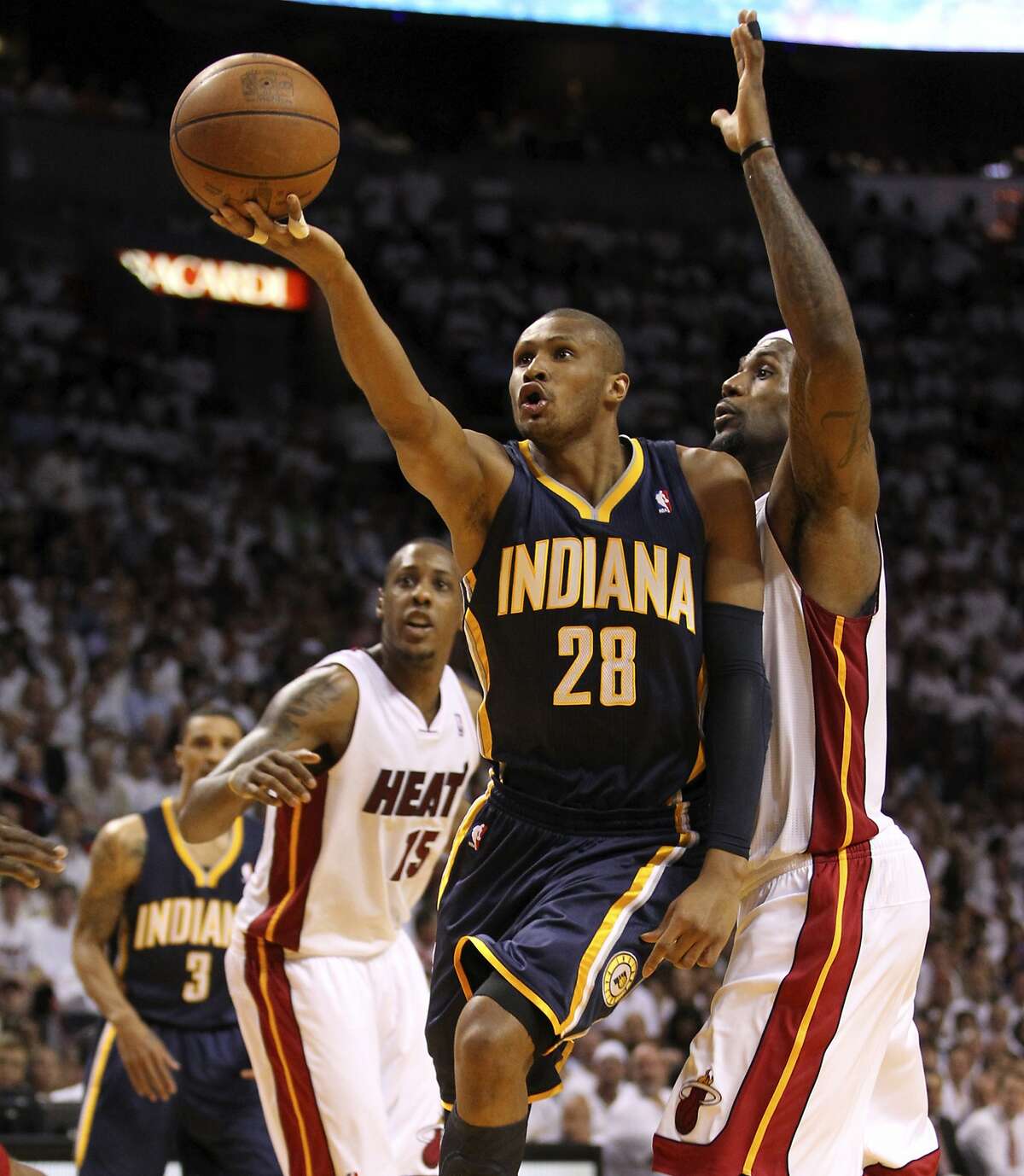 NBA Playoffs: James, Wade lead Heat to 115-83 win over Pacers