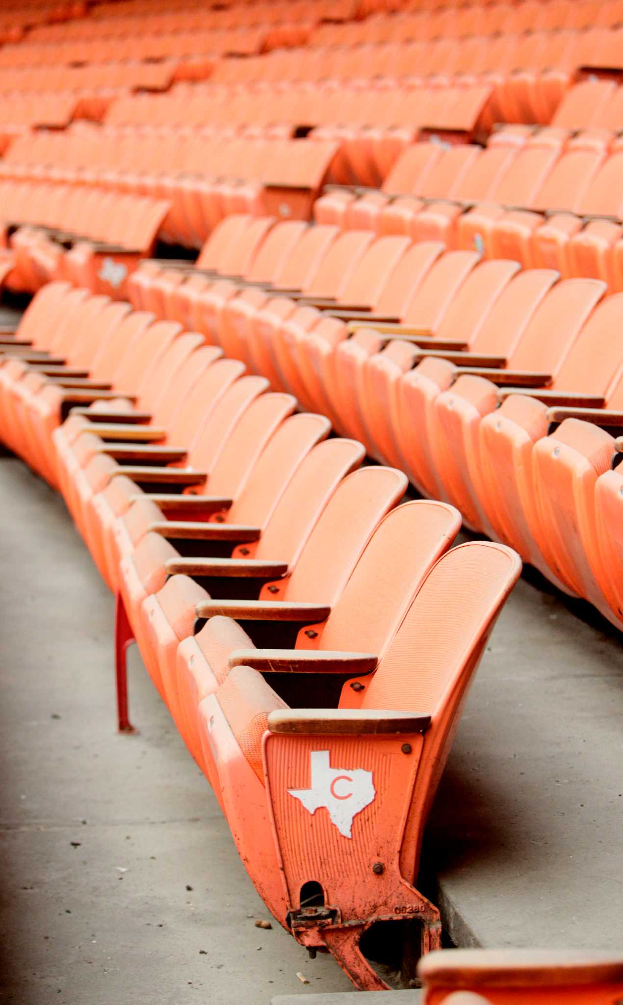 Texans debate future of 45-year old Astrodome