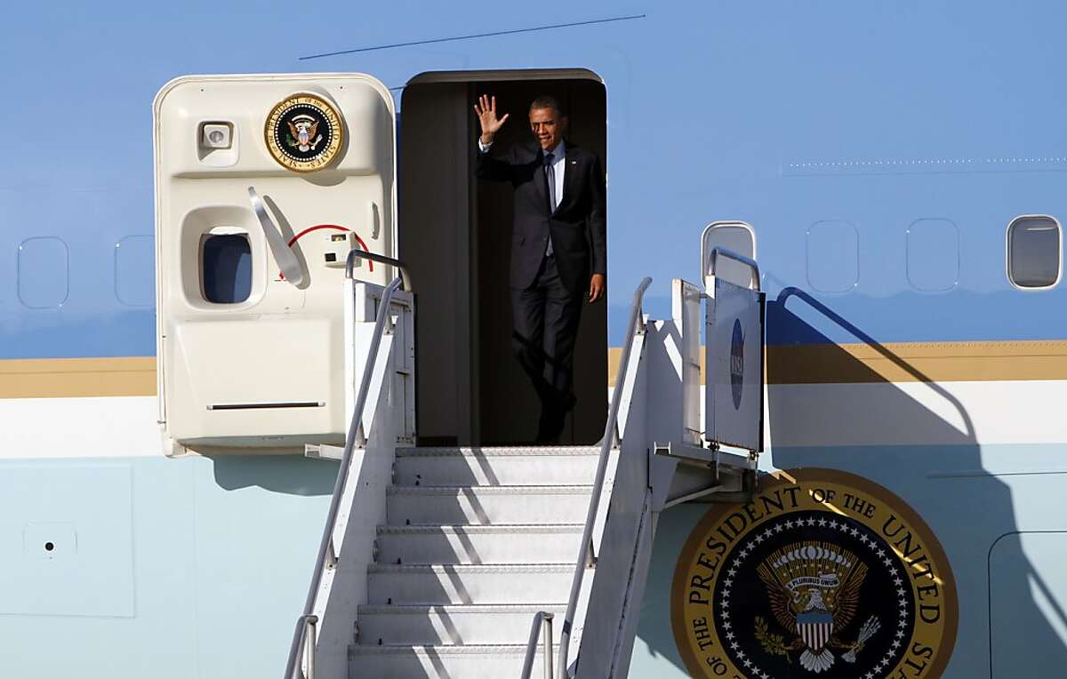 President Obama arrives on Air Force One at Moffett Federal Airfield in Mountain View, Calif., Wednesday, May 23, 2012.
