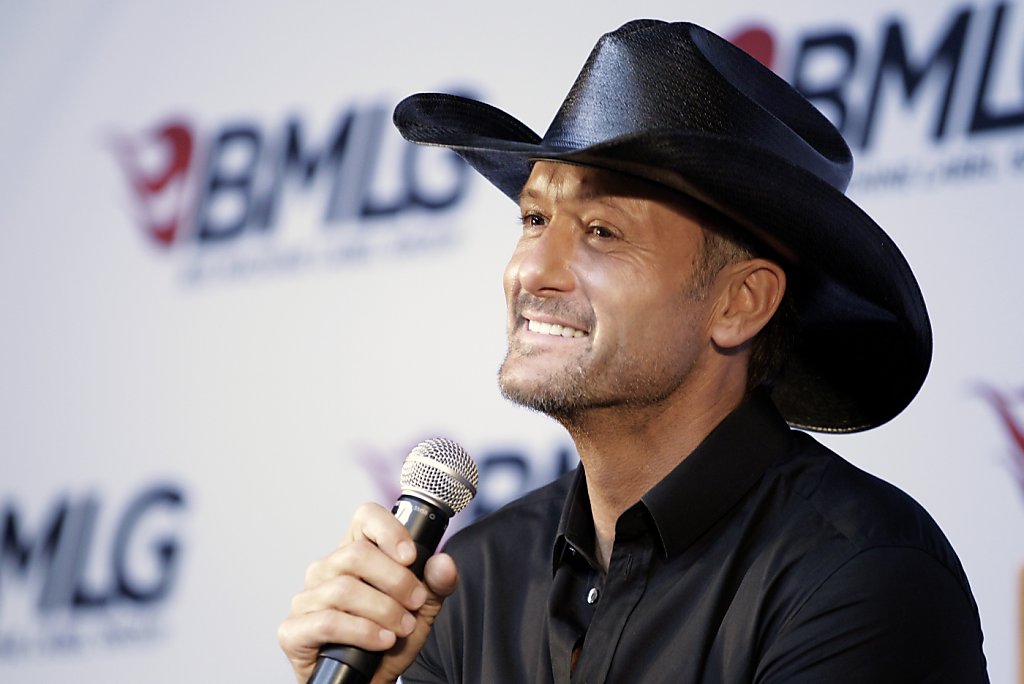 Tim mcgraw veterans day tribute