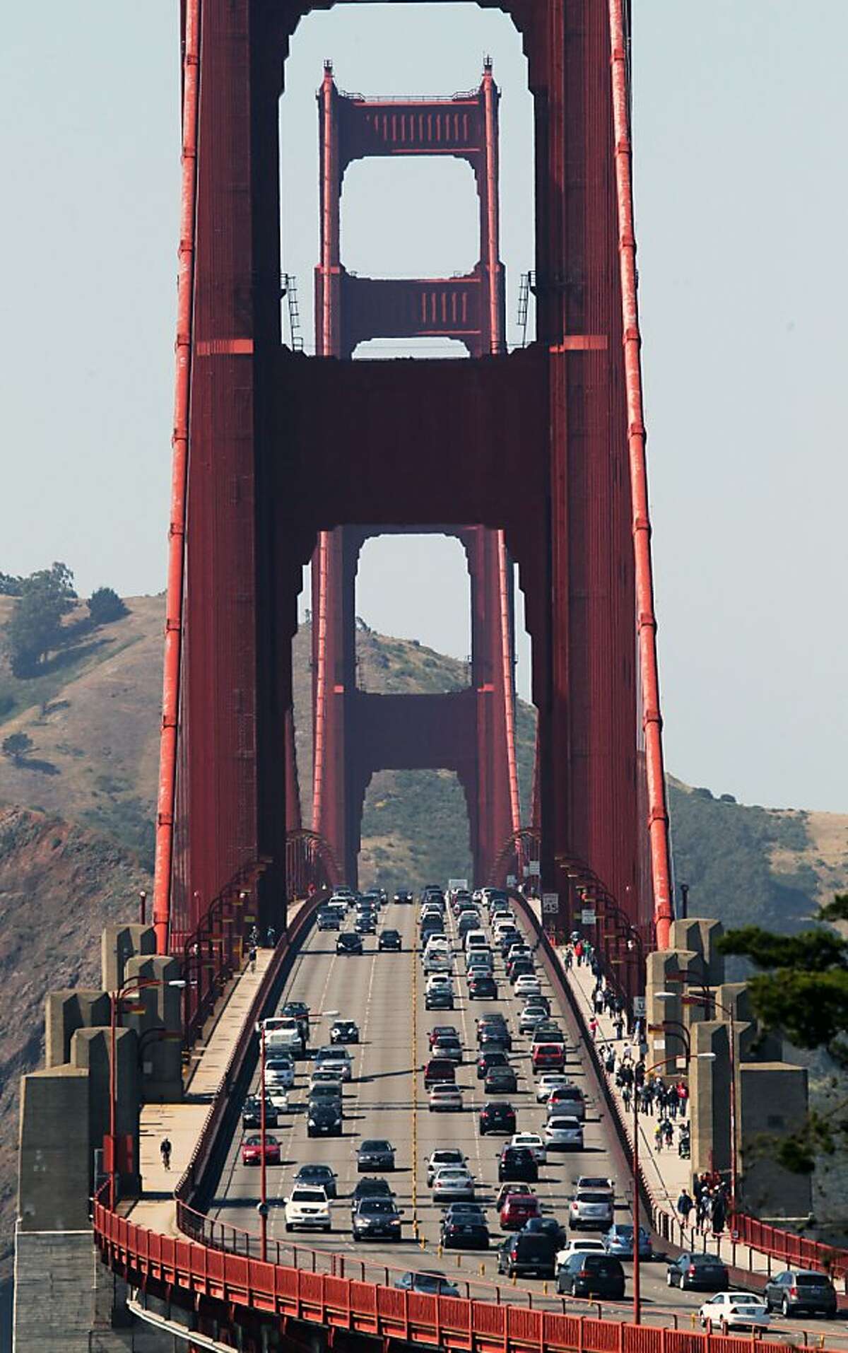 Golden Gate Bridge's plaza flawed but workable