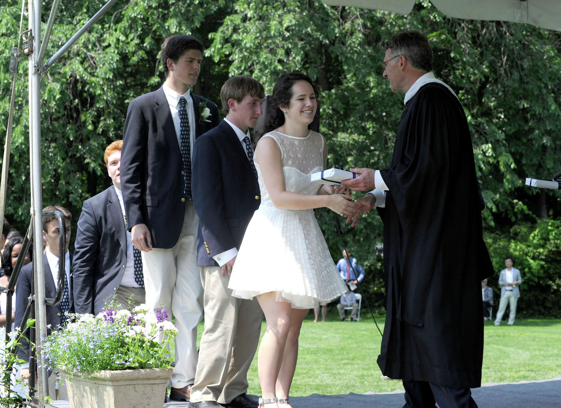 Spruce Point Inn Wedding | Boothbay Harbor, ME | Nicole \u0026 Matt | Associate  Team - Amanda Rai Photography | NH Wedding Photographer, image size:1920x1399