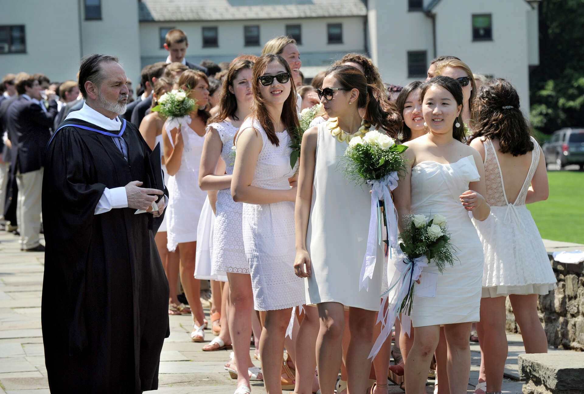 Wedding Photographer Contracts COVID-19 After Groom Doesn't Disclose  Positive Test | Fstoppers, image size:1920x1295