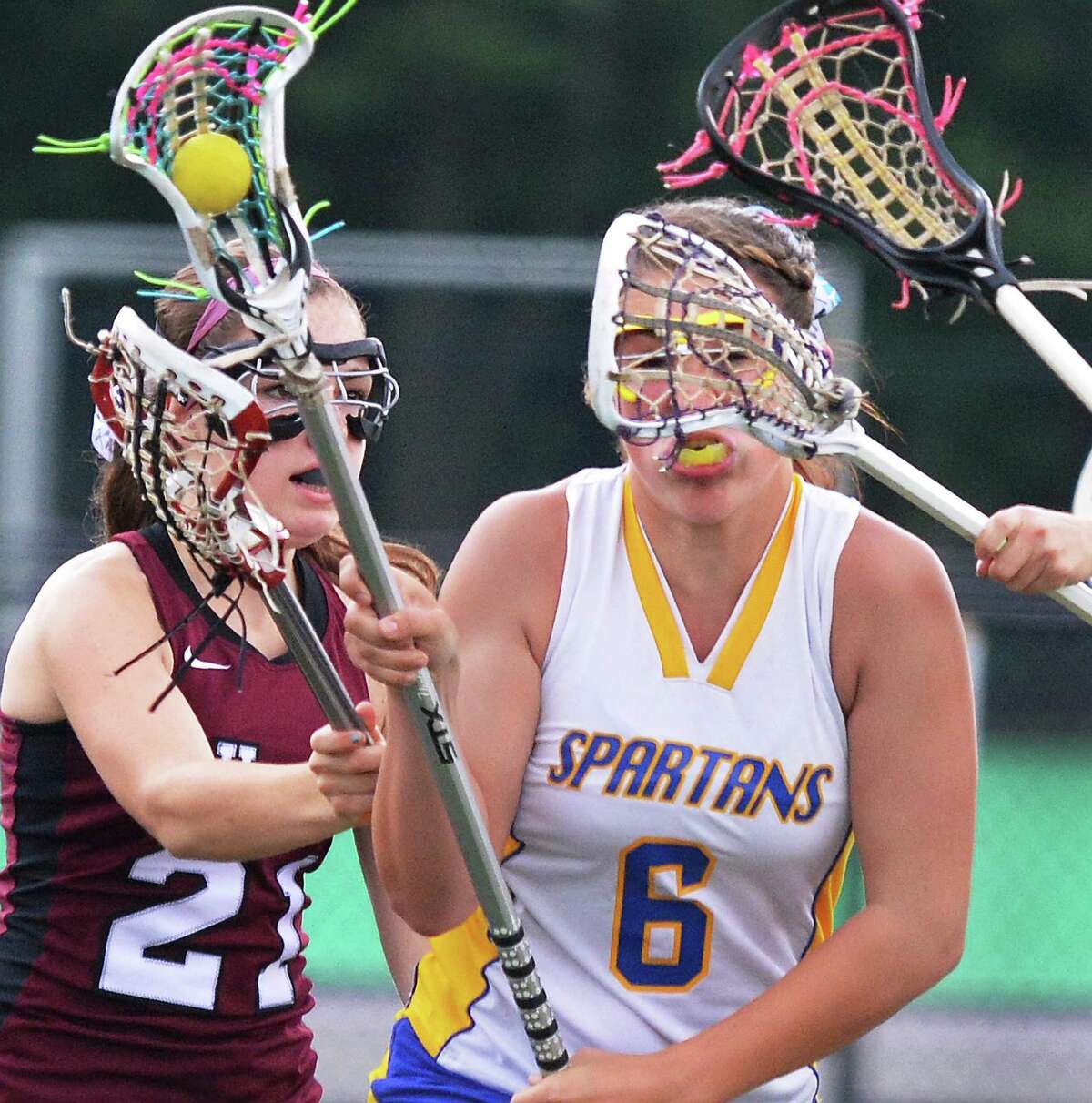 Early spurt boosts Queensbury