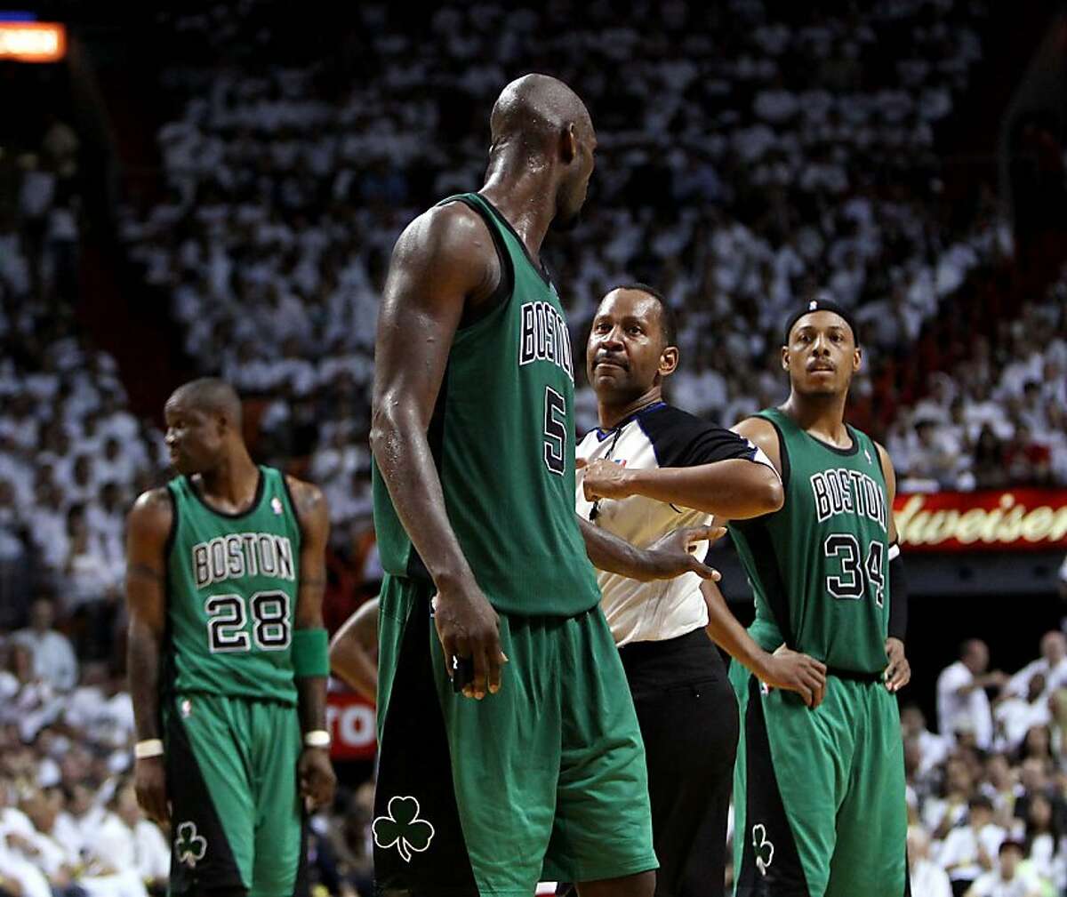 Heat rallies from 15 points down to beat Celtics